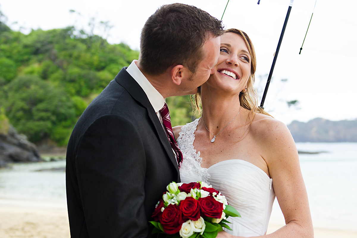 wedding photographer tutukaka nz - wedding matapouri bay